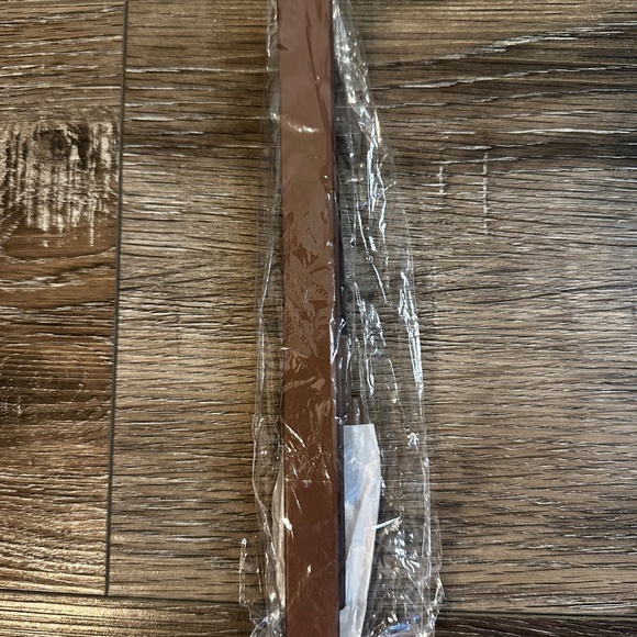 Commense Belted Plaid High-Waisted Pants, size M - Picture 9 of 9